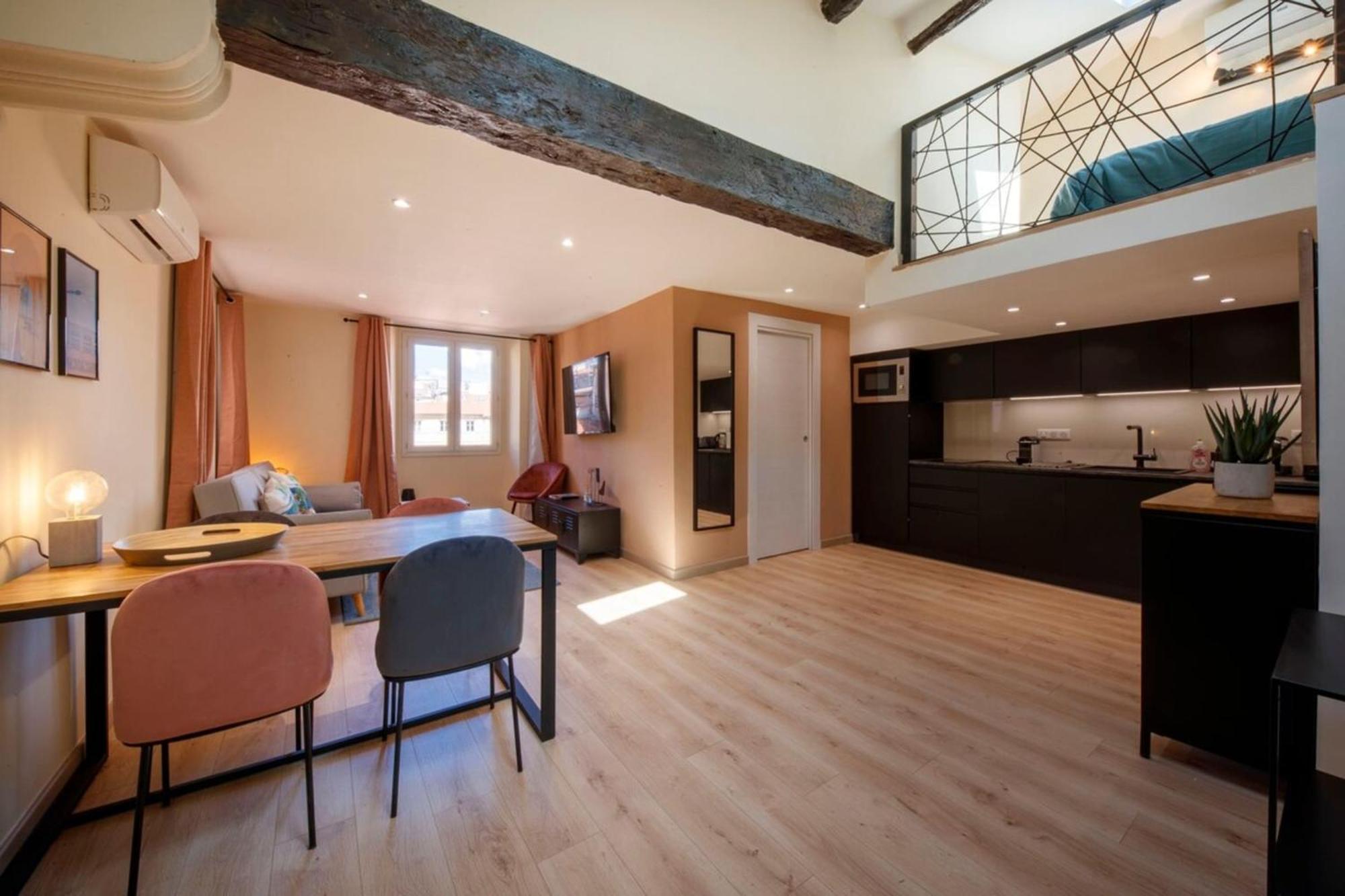 06A2 - Heart Of Old Nice Beautiful Renovated Apartment Eksteriør bilde