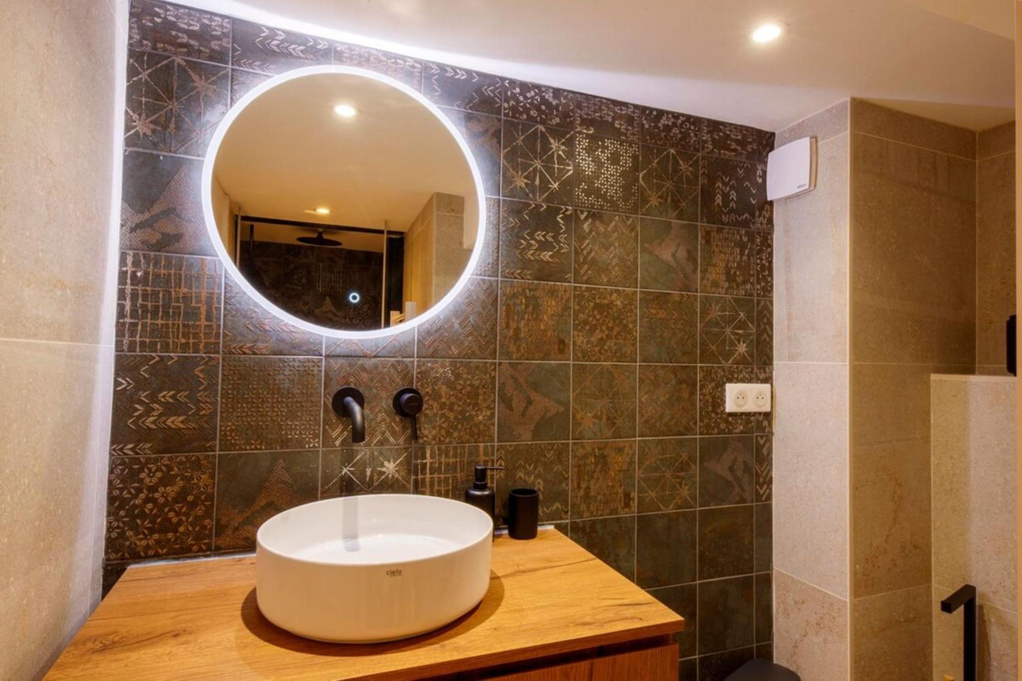 06A2 - Heart Of Old Nice Beautiful Renovated Apartment Eksteriør bilde